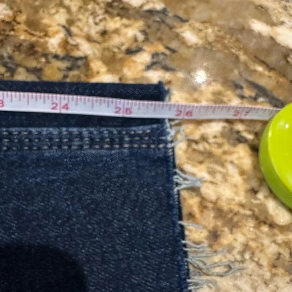 Judy Blue Ladies 16W Cropped Straight Raw edge Hems Jeans - Picture 8 of 8